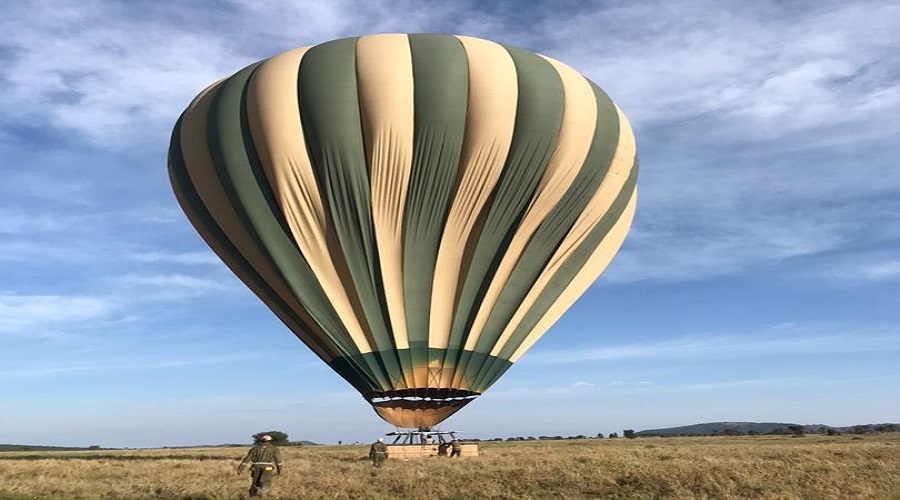 Best Serengeti Safari Packages - Hot air balloon drive
